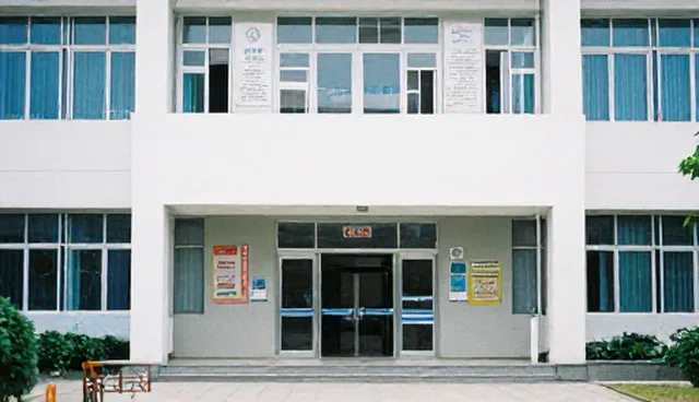 小程序开发中内容策略如何影响用户留存？
